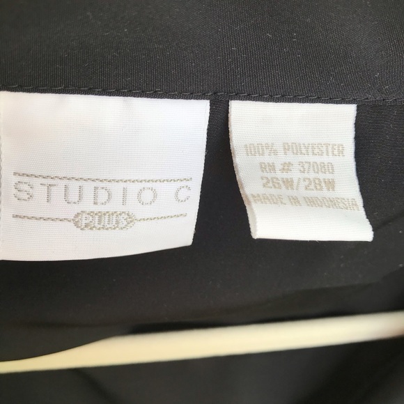 Studio C Plus Black Button Down Blouse 26/28W - Picture 2 of 4
